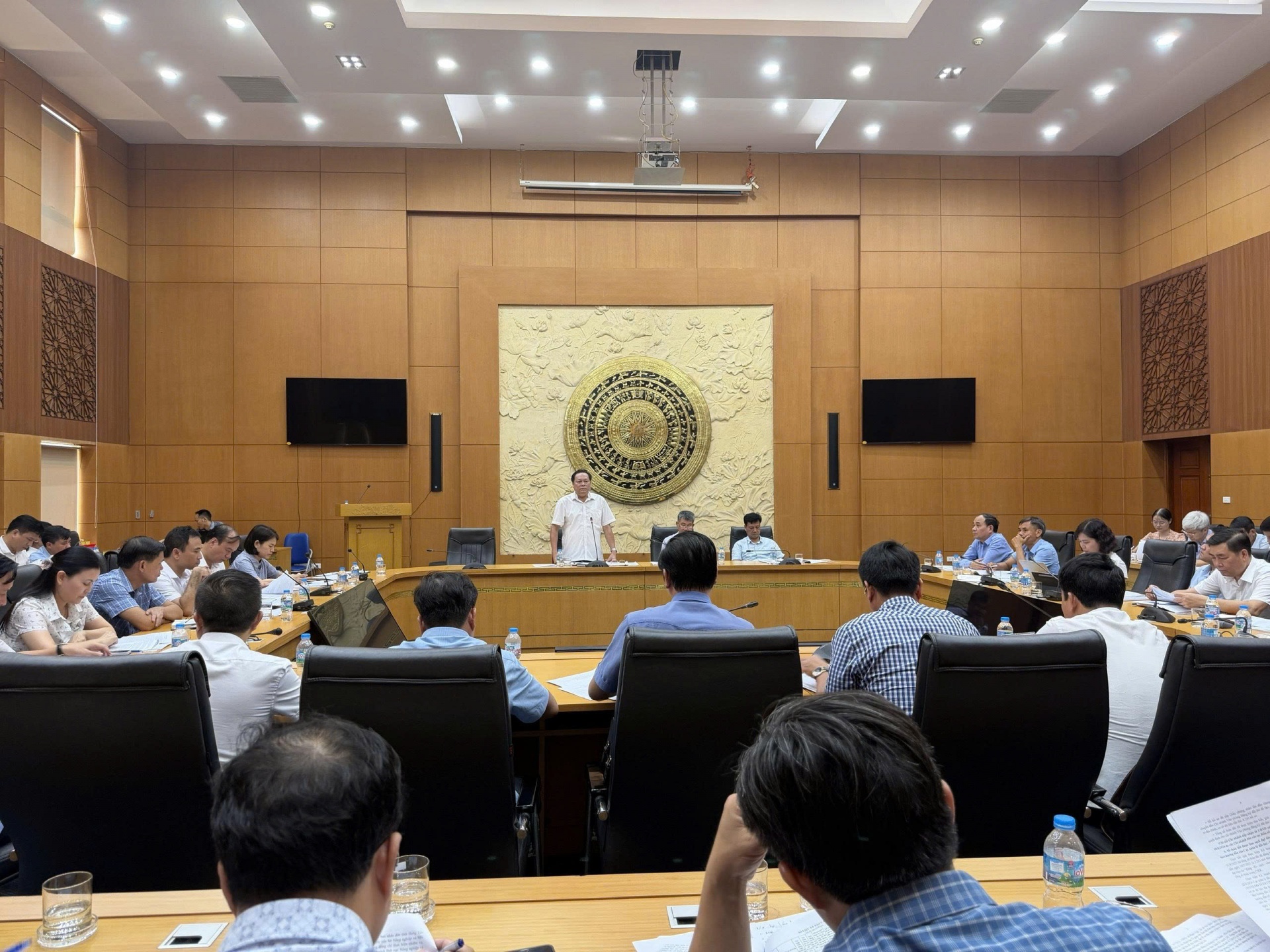 Chăn nuôi Hưng Yên 9 tháng đầu năm 2026: Đẩy mạnh an toàn sinh học, kiểm soát chặt dịch bệnh và chất lượng Chăn nuôi Hưng Yên 9 tháng đầu năm 2026: Đẩy mạnh an toàn sinh học, kiểm soát chặt dịch bệnh và chất lượng