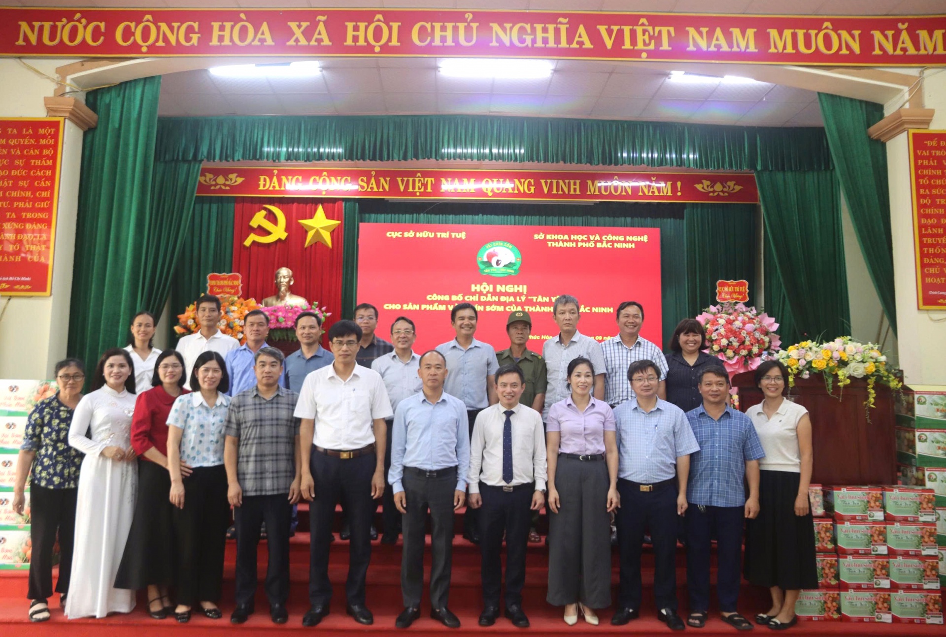 Công bố chỉ dẫn địa lý “Tân Yên” cho sản phẩm vải chín sớm của thành phố Bắc Ninh