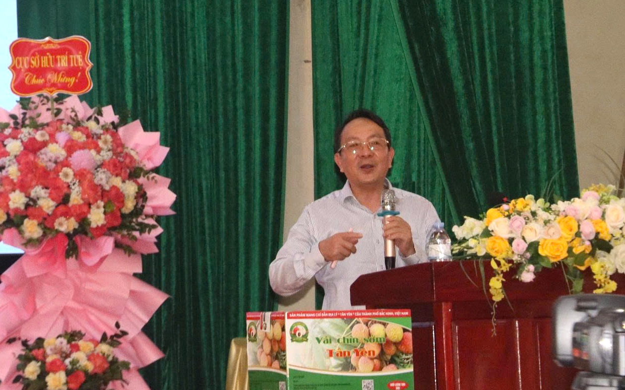 Tiến sỹ Hoàng Hà, đại diện đơn vị tư vấn xây dựng chỉ dẫn địa lý, vải chín sớm Tân Yên 