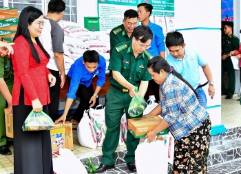 Cần Thơ: “Gian hàng 0 đồng” mừng lễ Sen Đolta