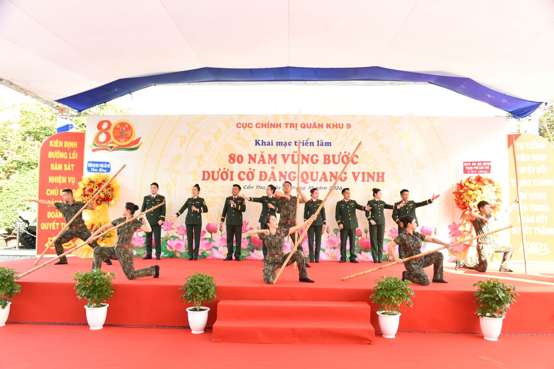 Cục Chính trị Quân khu 9: Khai mạc Triển lãm chuyên đề “80 năm vững bước dưới cờ Đảng quang vinh”