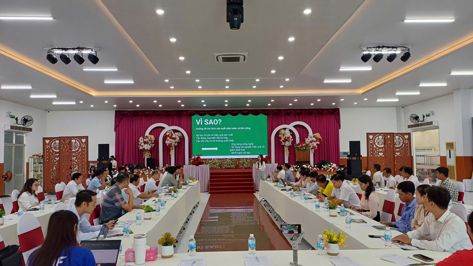 Nâng cao sức cạnh tranh của tôm, lúa nhờ chuyển đổi xanh và kinh tế toàn hoàn Nâng cao sức cạnh tranh của tôm, lúa nhờ chuyển đổi xanh và kinh tế toàn hoàn