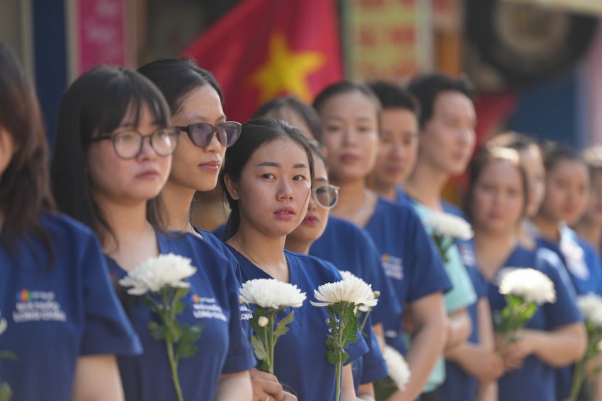 Trang nghiêm lễ viếng, truy điệu và an táng 731 hài cốt liệt sĩ tại TPHCM Trang nghiêm lễ viếng, truy điệu và an táng 731 hài cốt liệt sĩ tại TPHCM