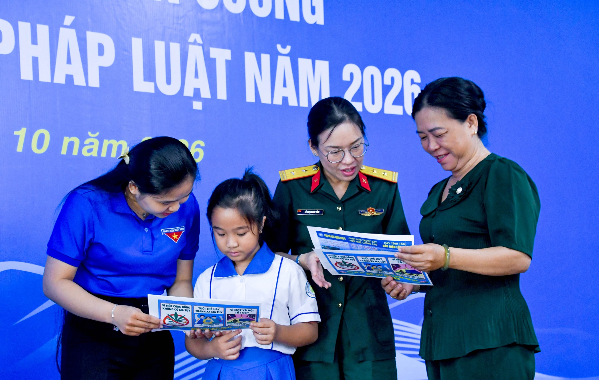 Ấm tình phụ nữ vùng biên cương