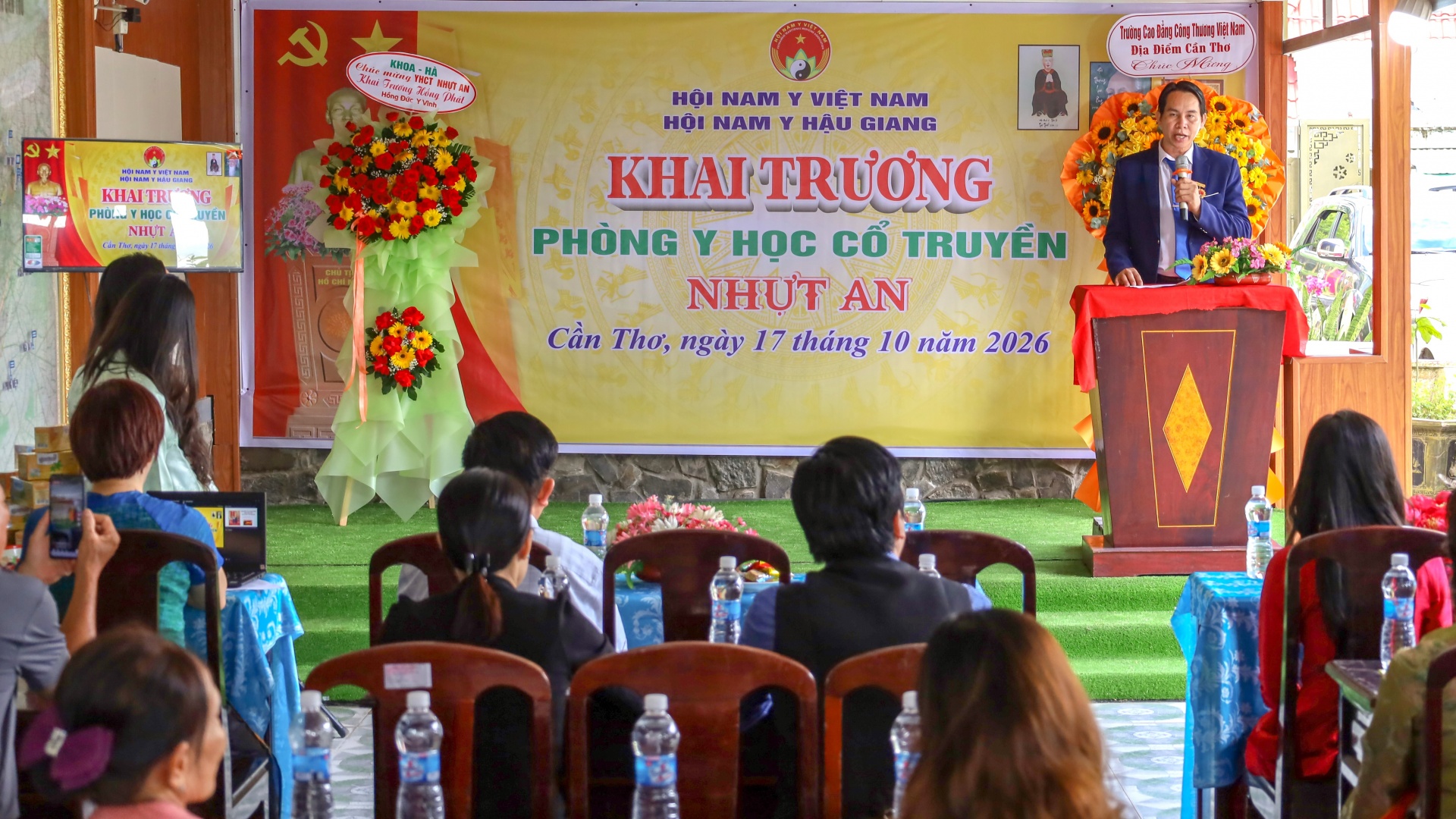 Khai trương Văn phòng Y học cổ truyền tri ân Cựu chiến binh Khai trương Văn phòng Y học cổ truyền tri ân Cựu chiến binh