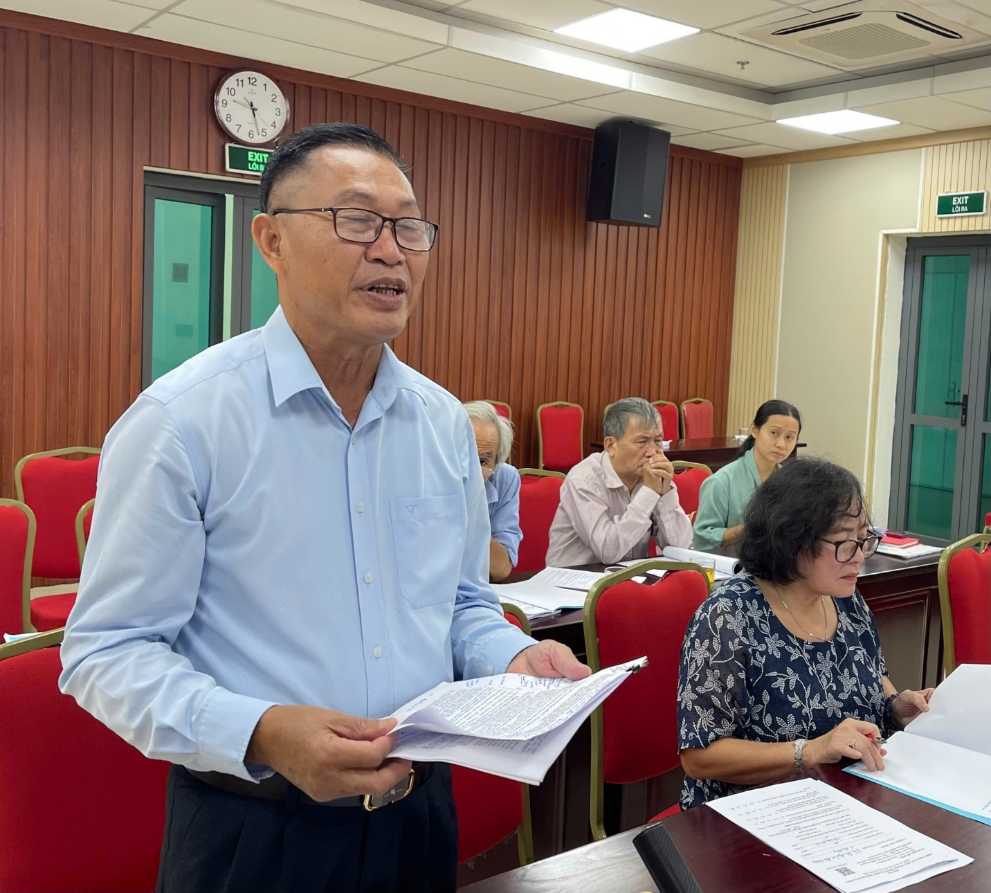     Ông Nguyễn Văn Phấn, Giám đóc Trung tâm Giáo dục và Truyền thông môi trường (CEACE) phát biểu