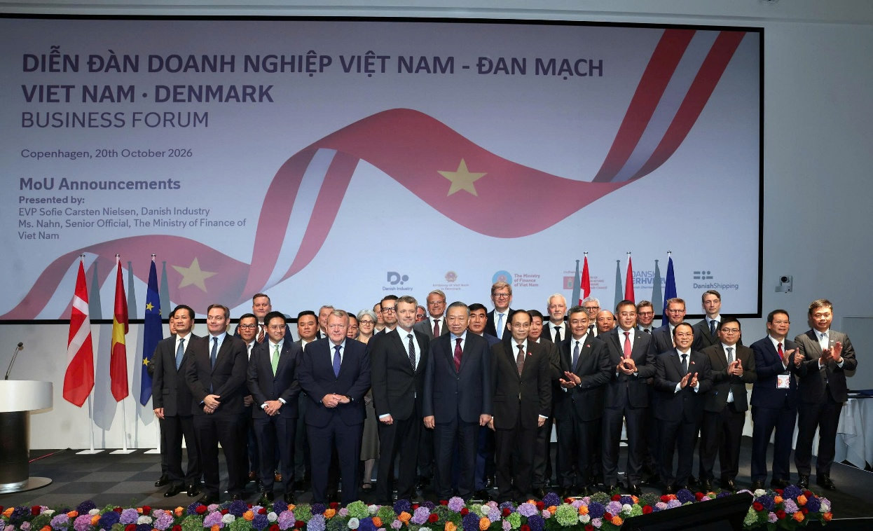 petrovietnam tien phong cung cac doi tac dan mach phat trien dien gio ngoai khoi