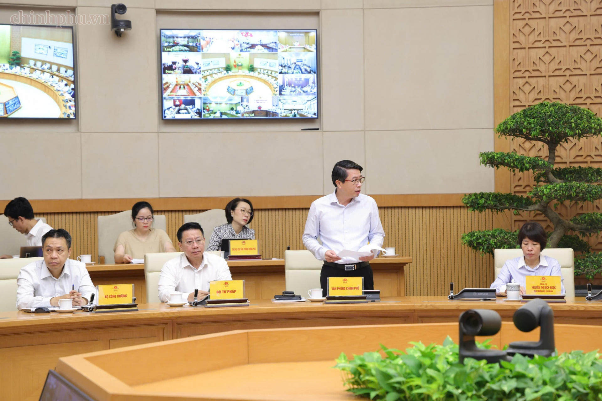   Phó Chủ nhiệm VPCP Trần Anh Tiến phát biểu tại hội nghị - Ảnh: chinhphu.vn