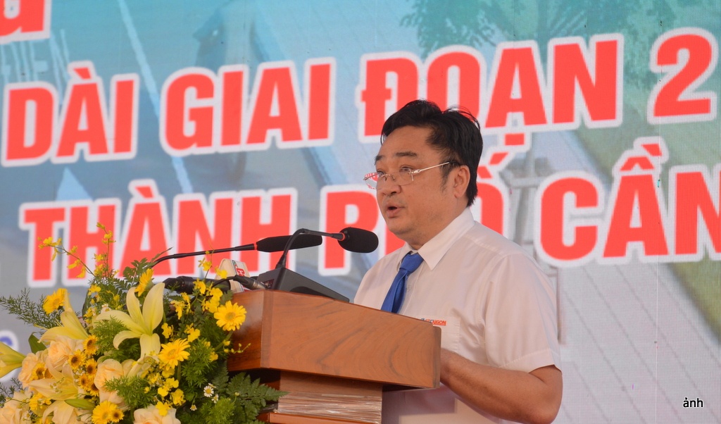 Khởi công đường Nguyễn Văn Cừ nối dài, mở rộng không gian phát triển đô thị Cần Thơ Khởi công đường Nguyễn Văn Cừ nối dài, mở rộng không gian phát triển đô thị Cần Thơ