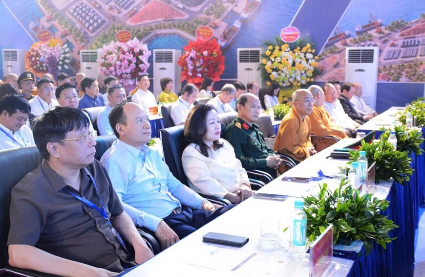 Thái Nguyên khởi công Dự án đầu tư xây dựng khu bến cảng Yên Bình, mở rộng dư địa phát triển logistics