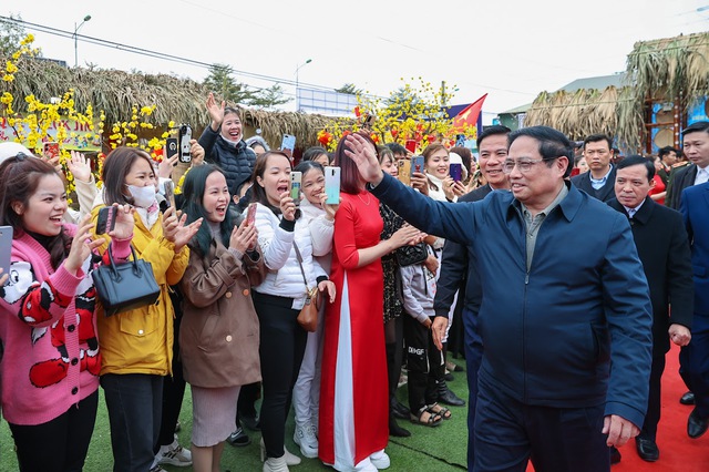 Thủ tướng Phạm Minh Chính: Rà soát để không ai không có Tết, không ai bị bỏ lại phía sau- Ảnh 4.