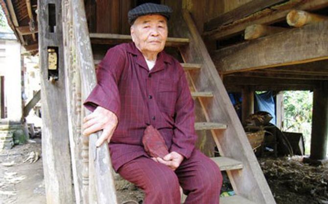 Chuyện về những vi&amp;amp;ecirc;n Hồng Ngọc qu&amp;amp;yacute; trong lăng B&amp;amp;aacute;c - Ảnh 2