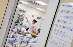 tphcm 10 nguoi nhap vien sau khi an tiec tai mot nha hang