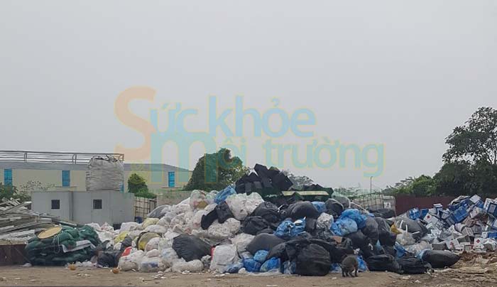 Vụ kho chứa chất thải nguy hại cách nhà dân một bức tường: Chính quyền huyện Văn Lâm ở đâu?