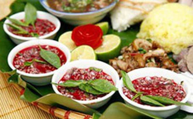 Xuất hiện tổ sán trong não do nghiện tiết canh