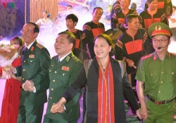 chu tich quoc hoi du chuong trinh xuan bien phong am long dan ban