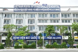 benh vien mat quoc te viet nga ha long bi to thieu trach nhiem gay bien chung cho benh nhan