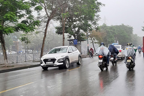 Bắc Bộ có mưa phùn và sương mù, Nam Bộ mưa rào và dông vài nơi