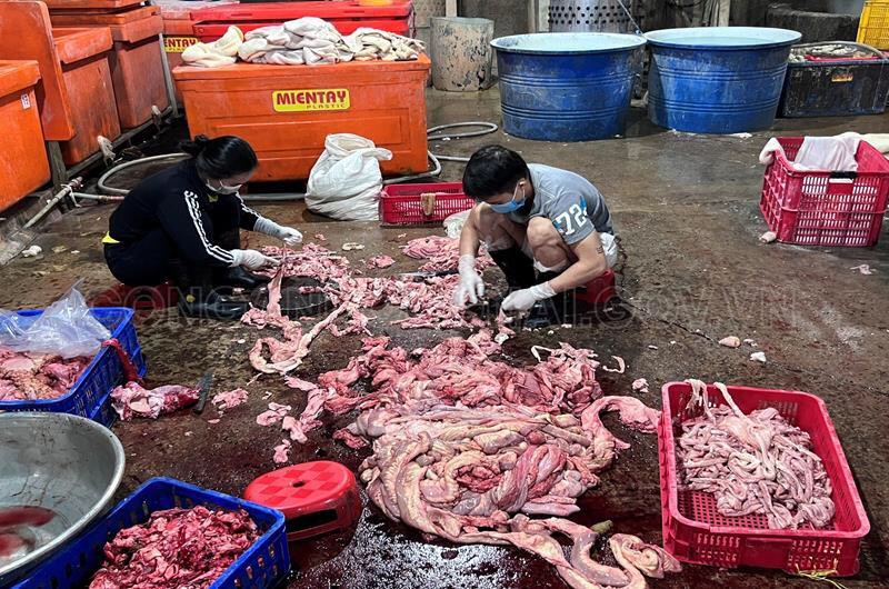 Đồng Nai: Phát hiện nhiều cơ sở tẩy trắng nội trạng bò bằng hóa chất