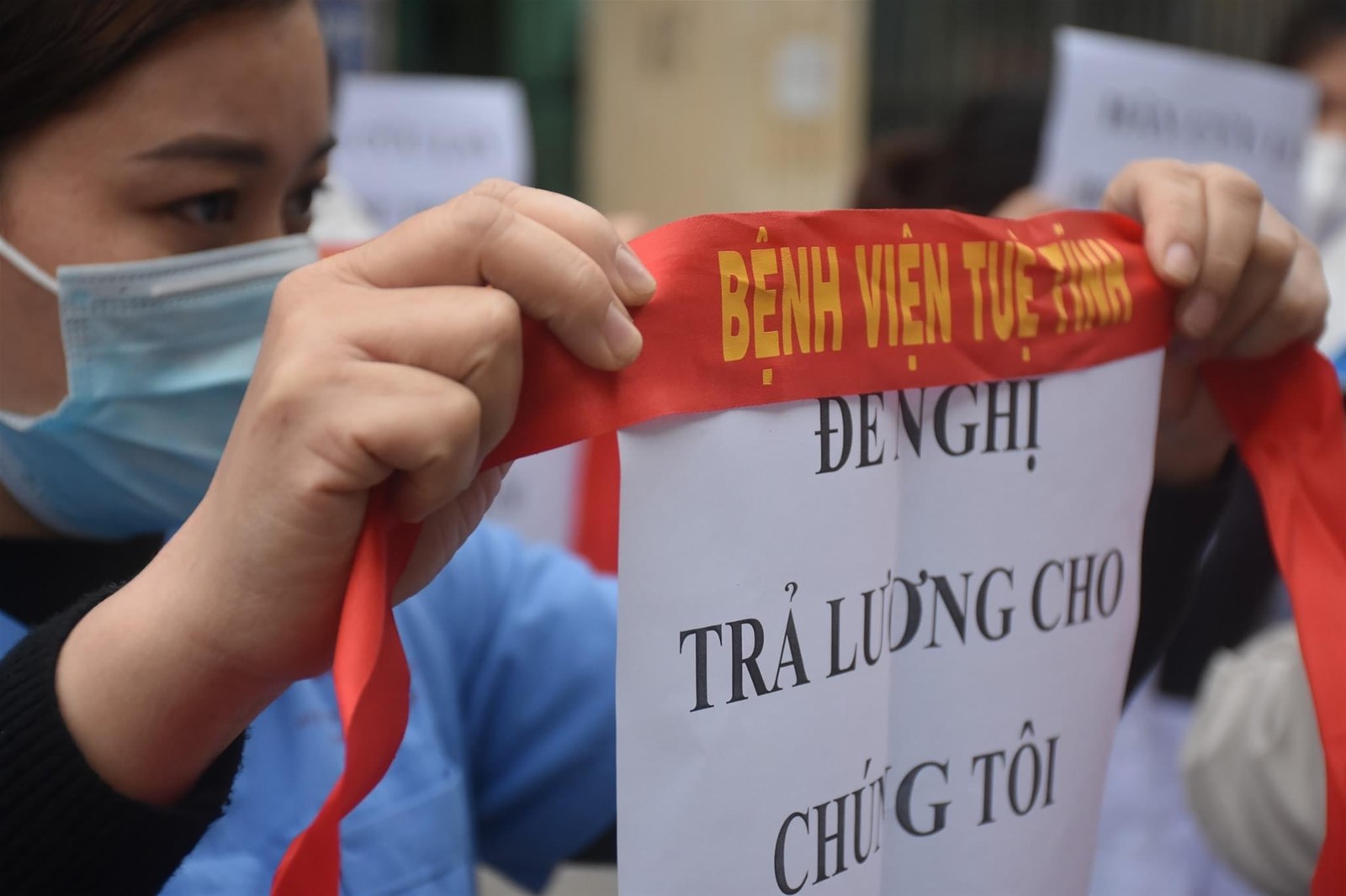 Bộ Y tế chỉ đạo giải quyết dứt điểm nợ lơng tại Bệnh viện Tuệ Tĩnh