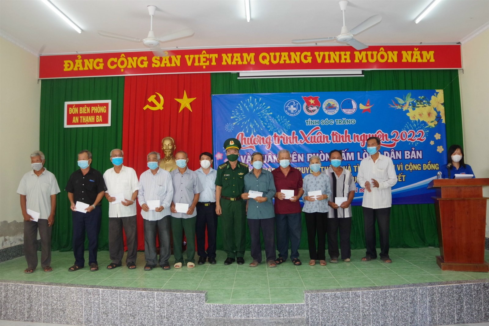 Chương trình “Xuân Biên phòng ấm lòng dân bản” tại khu vực biên giới biển tỉnh Sóc Trăng