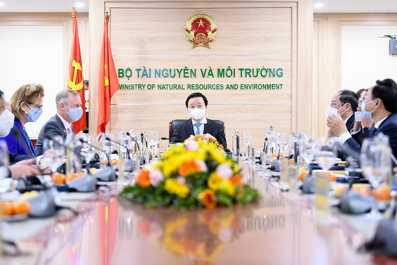 Vương quốc Anh hỗ trợ Việt Nam nghiên cứu phát triển điện gió ngoài khơi