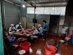 quy trinh san xuat ban nhung van duoc cap giay du dieu kien atvstp