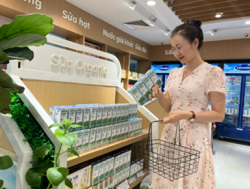 vinamilk co san pham sua tuoi dau tien tren the gioi duoc chung nhan tu to chuc clean label project cua my