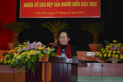 pho chu tich nuoc nguyen thi doan toi danh tinh cam sau sac nhat cho nhung nguoi dan hien tang giac mac