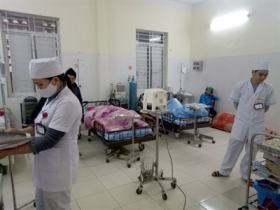 ha giang 63 nguoi mac ngo doc thuc pham sau khi an co cuoi
