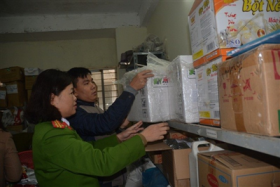 kiem soat chat che tinh trang buon ban su dung phu gia thuc pham