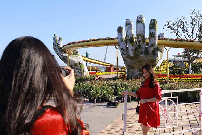 Gi&aacute;m đốc C&ocirc;ng ty Cổ phần Tập đo&agrave;n Mặt trời: &ldquo;Những g&igrave; l&agrave;m cho Đ&agrave; Nẵng l&agrave; ch&uacute;ng t&ocirc;i l&agrave;m đẹp nhất, tốt nhất c&oacute; thể&rdquo;