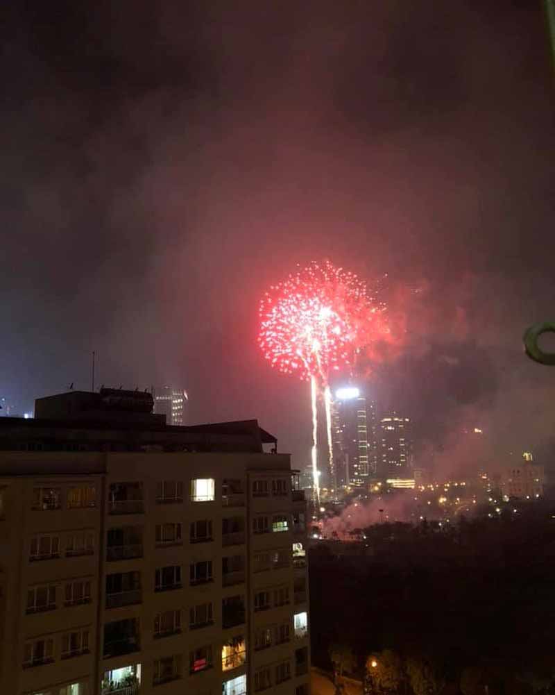 Năm Kỷ Hợi 2019: Cả nước ch&agrave;o đ&oacute;n năm mới với m&agrave;n ph&aacute;o hoa rực s&aacute;ng bầu trời