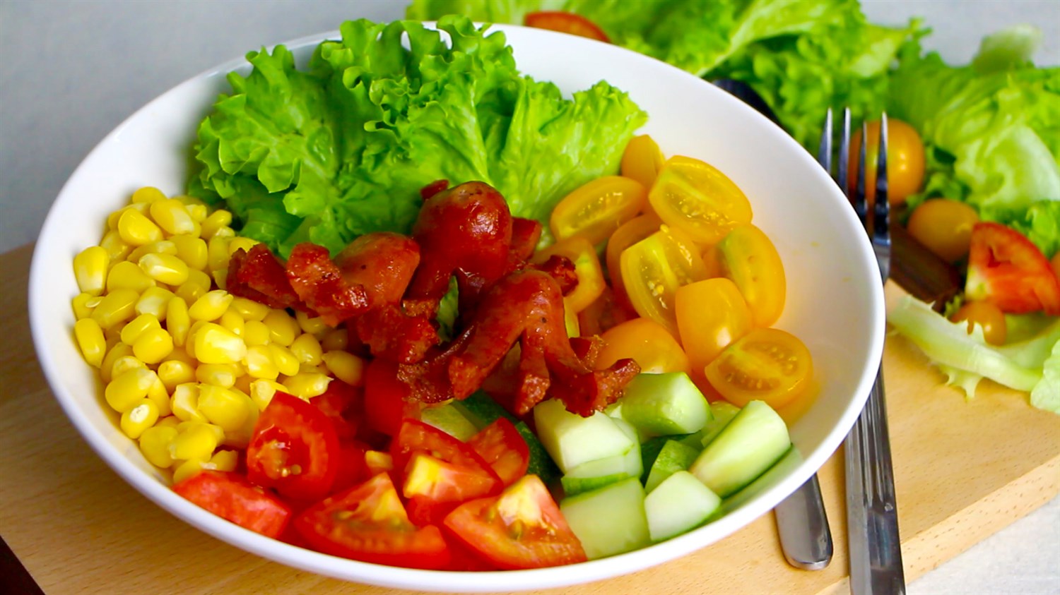 Ngày Tết nên ăn loại rau salad gì để chống ngán và giảm cân