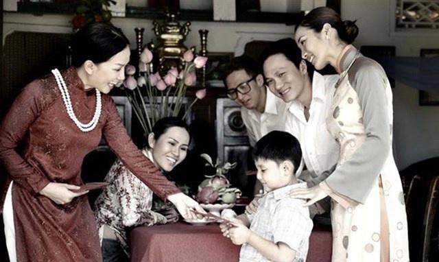S&aacute;u điều bổ &iacute;ch cha mẹ cần chỉ dạy con khi nhận tiền mừng tuổi đầu năm
