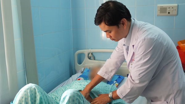 Hy hữu, người đ&agrave;n &ocirc;ng su&yacute;t chết v&igrave; vỡ động mạch chủ bụng tr&ecirc;n đường đi đ&aacute;m cưới