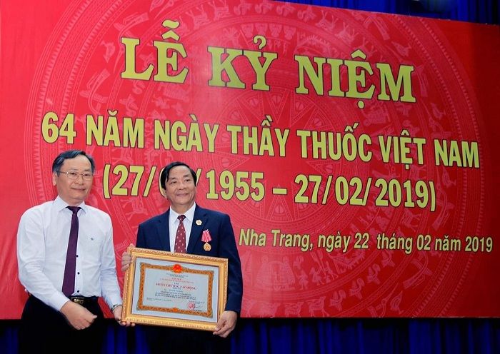 Khánh Hòa: Kỷ niệm 64 năm ngày Thầy thuốc Việt Nam và Khánh thành tượng đài bác sĩ Yersin