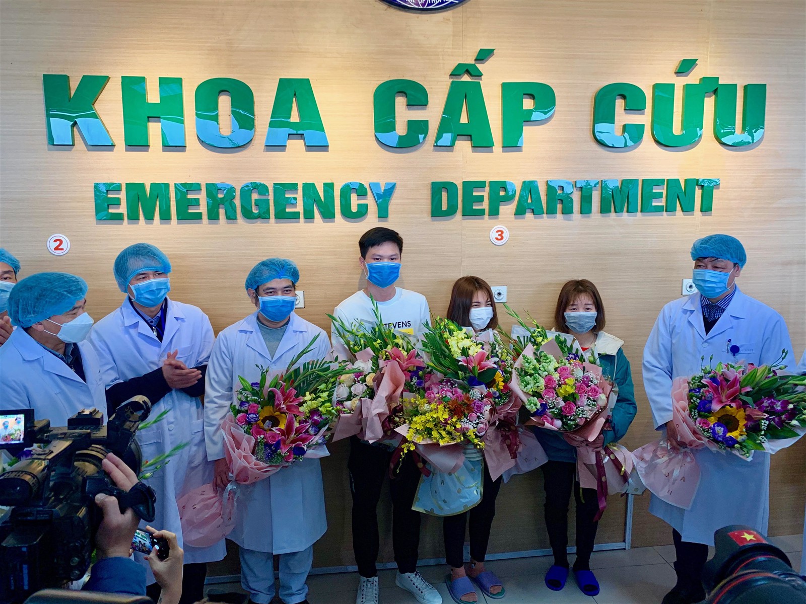 Việt Nam chữa khỏi 13 ca nhiễm Covid-19 tại Việt Nam 