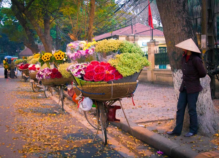 H&agrave; Nội đ&atilde; đi qua mười hai m&ugrave;a hoa
