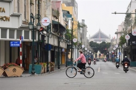 tu 0h ngay 162 ha noi dong cua quan an ca phe tra da he pho