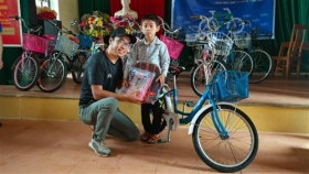 nhung chiec xe dap duoc hoi sinh tu phe thai