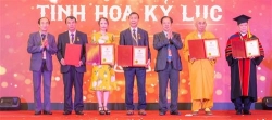 gom dat viet don nhan ky niem chuong tinh hoa ky luc trong chuong trinh hoi ngo ky luc gia viet nam lan thu 45