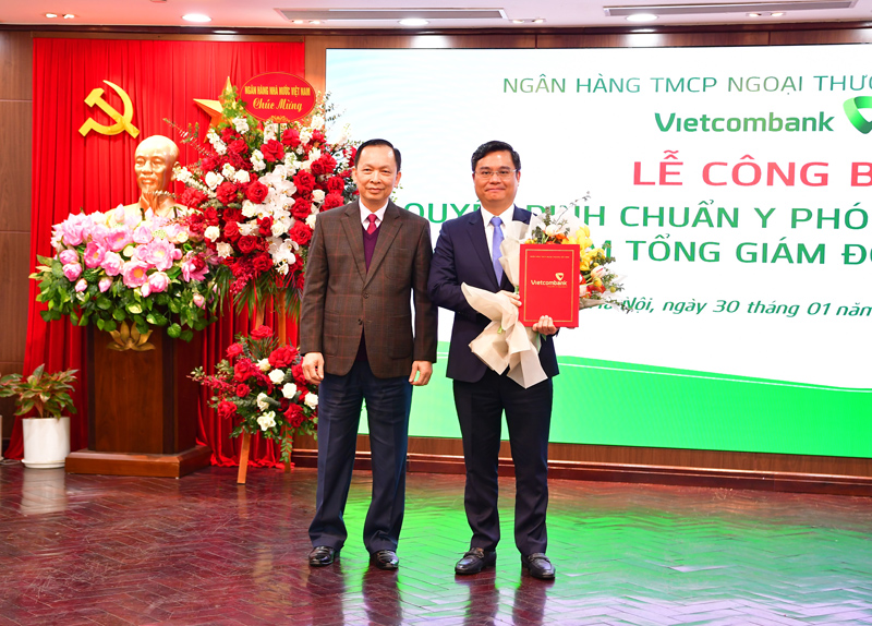 Vietcombank tổ chức Lễ công bố Quyết định chuẩn y Phó Bí thư Đảng ủy và bổ nhiệm Tổng Giám đốc