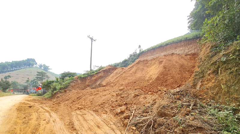 Thanh Hóa: Gây biến đổi địa hình đất để khai thác khoáng sản trái phép