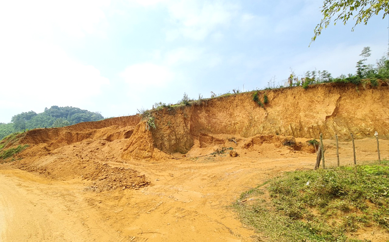 Thanh Hóa: Gây biến đổi địa hình đất để khai thác khoáng sản trái phép