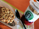 starbucks thu hoi banh sua chua gay di ung
