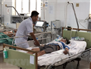 hau giang 5 nguoi dan ong an ca noc mit dang nguy kich