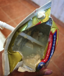 nghi van hoc sinh bi ngo doc sua bao nhieu truong hoc dung sua cua nutifood