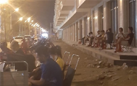 giua dich covid 19 nhieu quan ca phe tai go vap van tu tap dong nguoi