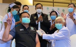 thai lan bat dau chien dich tiem chung vaccine ngua covid 19